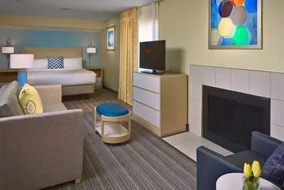 Image de Relax and Unwind! 3 Comfortable Units, Free Parking, Pets Allowed, Pool