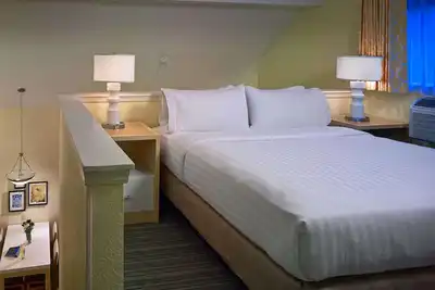 Image de Excellent Part of Ohio to Stay! 3 Relaxing Units, Free Parking, Pool