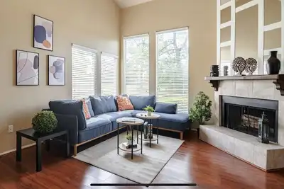 Image de Park View, Warm and  Cozy Townhome