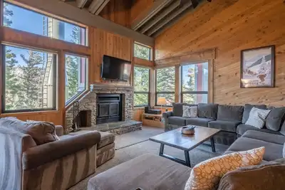 Image de Updated 5 Bedroom 3 bathroom townhome Slopeside at 1849 Condos 671 sleeps 10