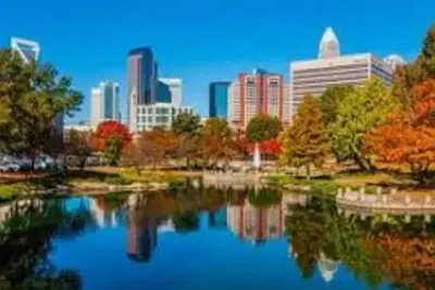 Image de Serene home in Research Triangle by Rdu Airport