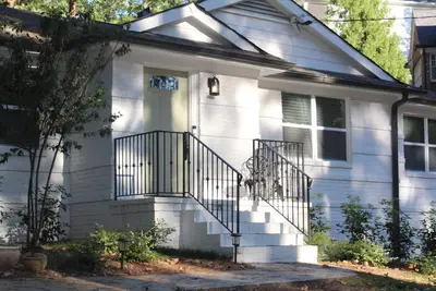 Image de Charming Buckhead Home