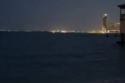 Image de Beachfront condo with spectacular view