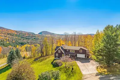 Image de Huge Waterbury Home near Stowe Mountain / views & sauna