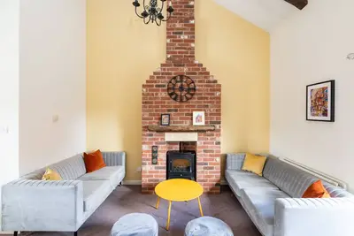 Image de Pass the Keys | 20 Hazelnut Grove · Spacious Contemporary 2-Bed House in York