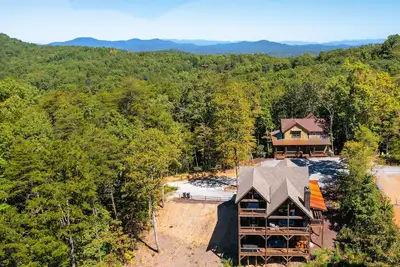 Image de Sunrock Mountain Dream I & Ii ~ 2 SideBySide Luxury Cabins