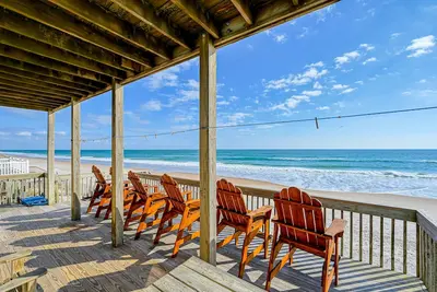 Image de Ocean front home with private beach access and amazing views
