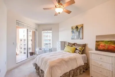 Stunning Belle Harbour - 8th Floor - Great views