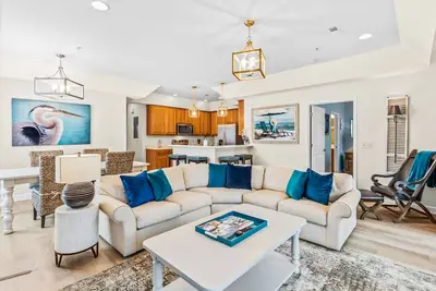 Image de Gorgeous coastal condo with pool & balcony - near beach, golf, & Intracoastal