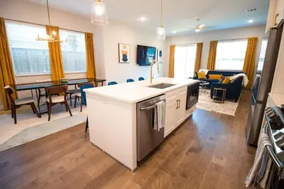 Image de Luxury*Home*Near*Stadiums*Downtown