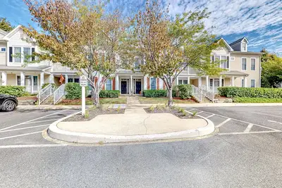Image de Bear Trap Dunes home w/ Ac, fireplace, balcony, W/D, beach shuttle