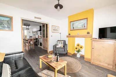 Image de Pet friendly 2 Bed House Titchfield Village Centre