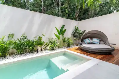 Image de Beatiful 4 Br Home, w/ Private Pool & Nearby Beach