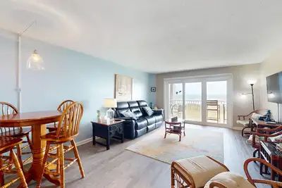 Image de Topsail Dunes condo with amazing ocean view - beach access & beachfront pool
