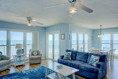 Image de Topsail Dunes end unit - sunrise & sunset views - oceanfront pool & beach access