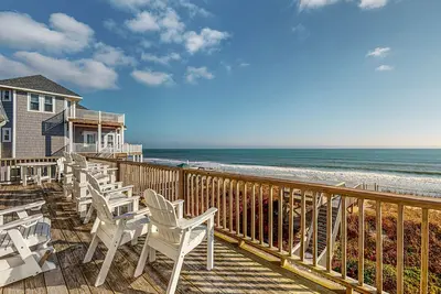Image de Beachfront home with private hot tub, W/D, outdoor shower, ocean view