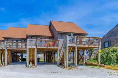 Image de Beachfront villa with ocean views, central Ac, WiFi & washer/dryer