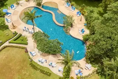 Image de 65m² Patong Beach, Smart TVs, Fast Wifi, Pool, Gym