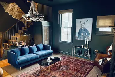 Image de Historic Downtown Apt w/Rooftop Patio