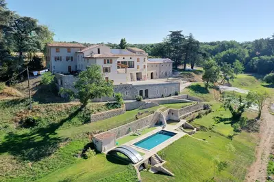 Image de gite de charme au Domaine de Combe Beluze