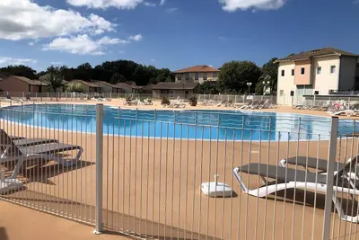 Image de *Jolie maison proche du lac marin et de l'océan, piscine, tennis à Vieux Boucau*