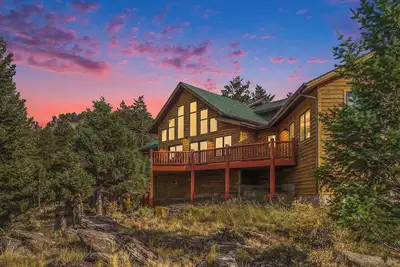 Image de Cozy Estes Park Cabin w/ Stunning Mountain Views!