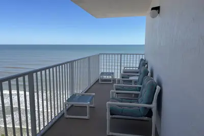 Image de Beautiful Ocean Front Condo (😳Spectacular, oceanfront views)