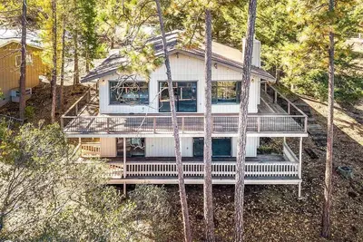 Image de Cozy cabin retreat near Yosemite