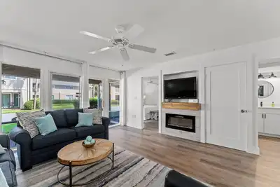 Image de Lovely Destin Chateau Unit - Private Beach Access