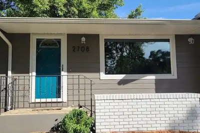 Image de Cozy home right off of I 229 and 26th St