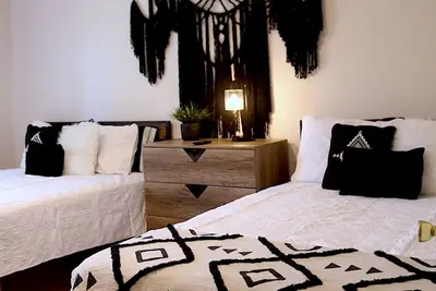 Image de Gorgeous Boho Style One Bedroom Studio\/Desert Getaway