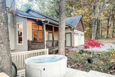 Image de Silver Linings - Hot Tub, Mountain Views, Close to Town, Pet Friendly