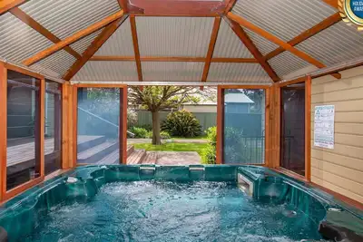 Image de Pax & Coral - Pet Friendly - 4 Mins Walk to Beach