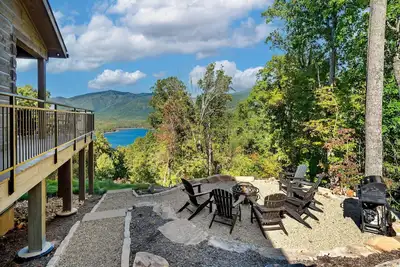 Image de Wallace Mountain Lodge | Deck, Fire Pit & Year-round Mountain Views!
