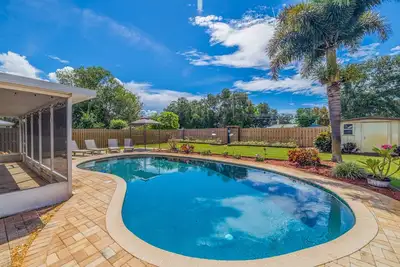 Image de Serena Beautiful Heated and chilled Pool home sleeps 9