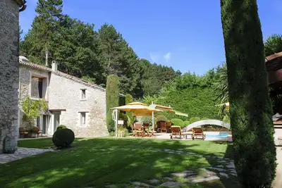 Image de Gite Studio Standard Dans Demeure Provençale en Pleine Nature, spa et Piscine