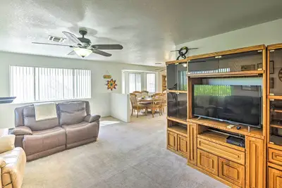 Image de Quaint Bullhead City Getaway ~ 2 Mi to River!