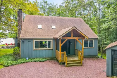 Image de Lakefront cabin with sauna, dock, & screened porch - near resort\/golf\/casinos