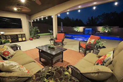 Image de 4-Bed 3-Bathroom Pool Oasis By Lake Travis