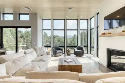 Image de Stowe Mountain Modern Retreat