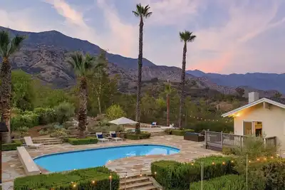 Image de Peaceful 5 bedroom home with stunning views