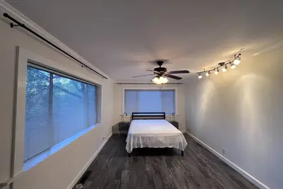 Image de Delightful 3 Bdrm Cabin w\/Ac, Wifi, and Deck