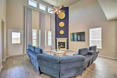 Image de Houston Home w/ Private Yard - 16 Mi to Dtwn