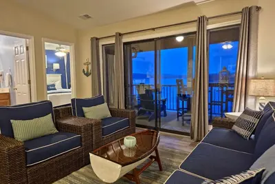 Image de Dog-Friendly~Amazing Lake Views~Minutes to Sd City