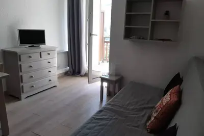 Image de Joli studio rénové proche remontées et commerces