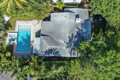 Art deco Miami Villa close to Design District  - 10 min to the Beach