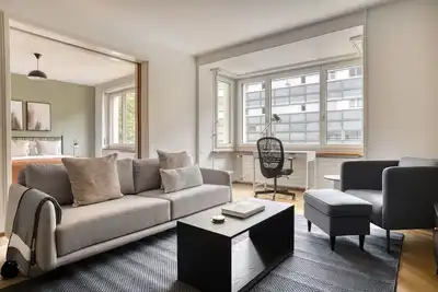 Image de Sunny St. Alban 3 Room w\/ Storage, nr Train Station, by Blueground