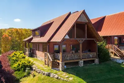 Image de Mountain Valley Lodge at Eagles Nest: Pet Friendly, Amazing Views, & Woodburning Fireplace!