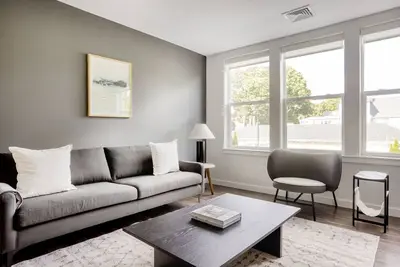 Image de Lovely Cambridge Alewife 2br w/ W/D & Gym, nr Davis Sq, by Blueground