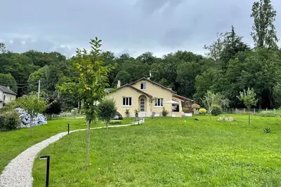 Image de La maison aux pieds des Pyrénées - Piscine d'exception de 25m